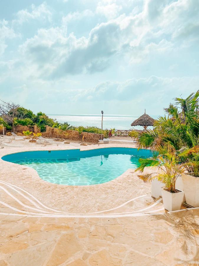 Met Beach Resort Малинди Экстерьер фото